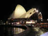 Sydney Opera by night.JPG (108213 byte)